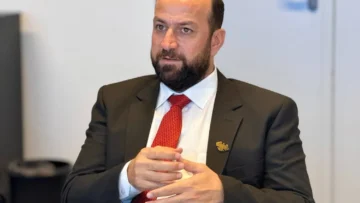 وزير الإعلام يستعرض مستجدات #السويداء وتطورات الموقف من قسد