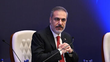 وزير الخارجية التركي قسد لم تقف ضد الأسد، كما أنها تستمد جرأتها من الاحتلال