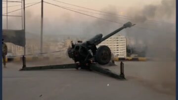 إطلاق مدفع رمضان من على قلعة حماة إعلاناً لدخول وقت الإفطار وتجسيداً لتقليد رمضاني عريق