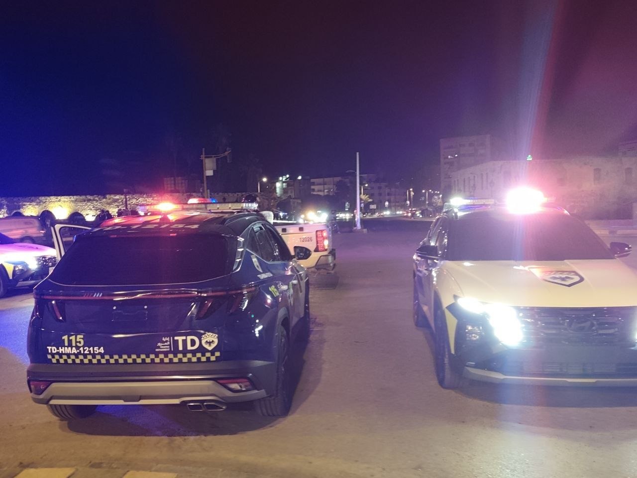 انتشار مكثف لقوى الأمن الداخلي في حماة استعداداً لإقامة صلاة التراويح في ساحة العاصي بمناسبة الذكرى الخامسة عشرة لانطلاق الثورة السورية