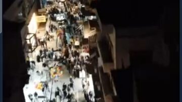 بجوٍّ يعتليه الفرح والسرور، إقبال من الأهالي على الأسواق في حماة مع اقتراب عيد الفطر المبارك